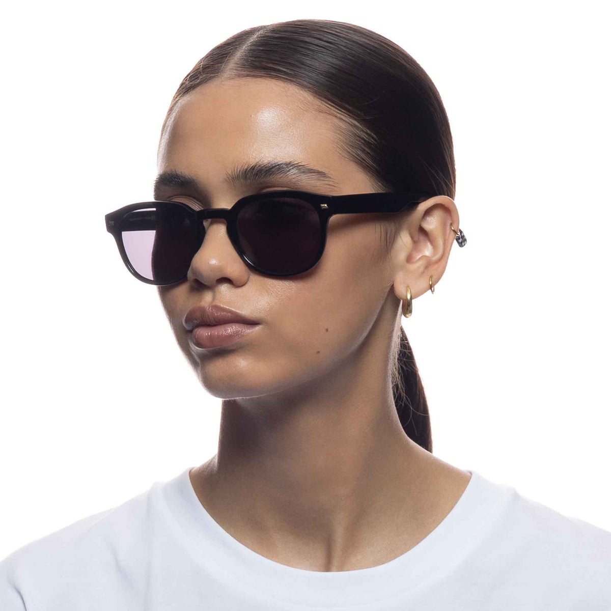 Le Specs Rudimentary – Noir – verres noirs – portées