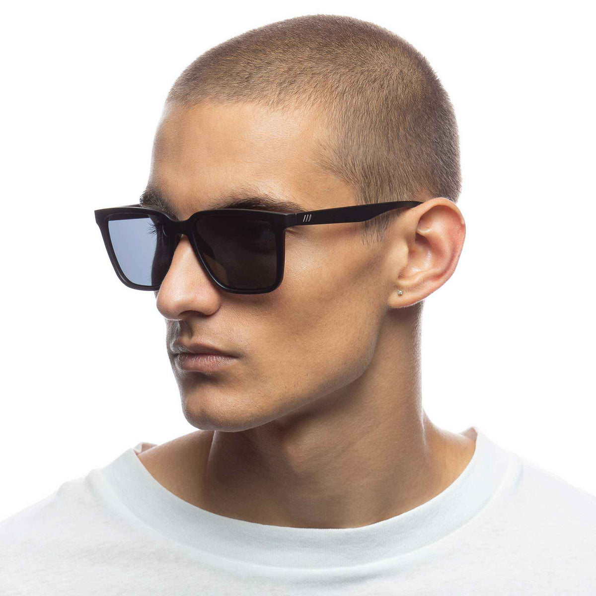 Le Specs Fair game – Noir – verres noirs – portées