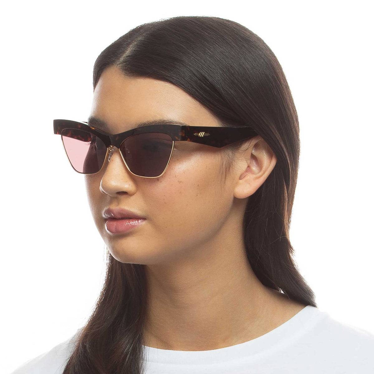 Le Specs Mountain High – Écaille – verres mauves – portées