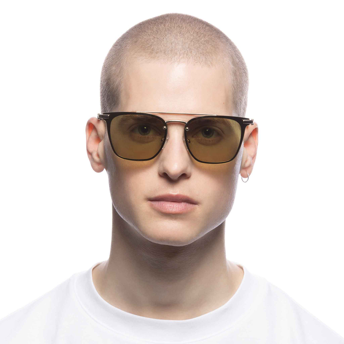 Le Specs Sheesh – Or – verres verts – portées