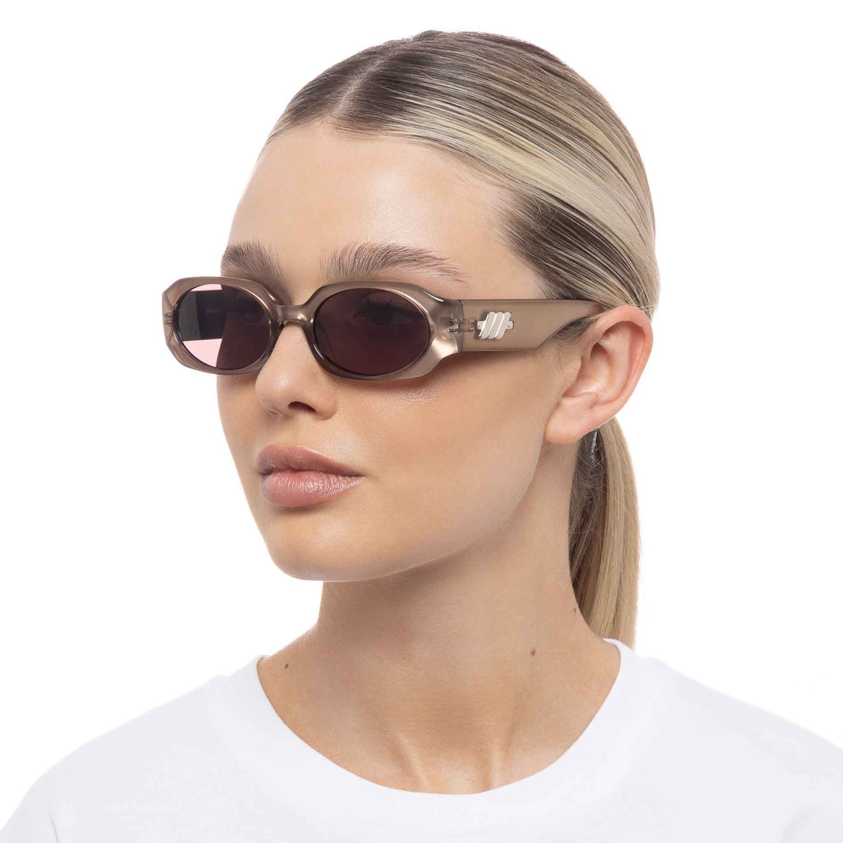 Le Specs Shebang – Marron – verres marron – portées