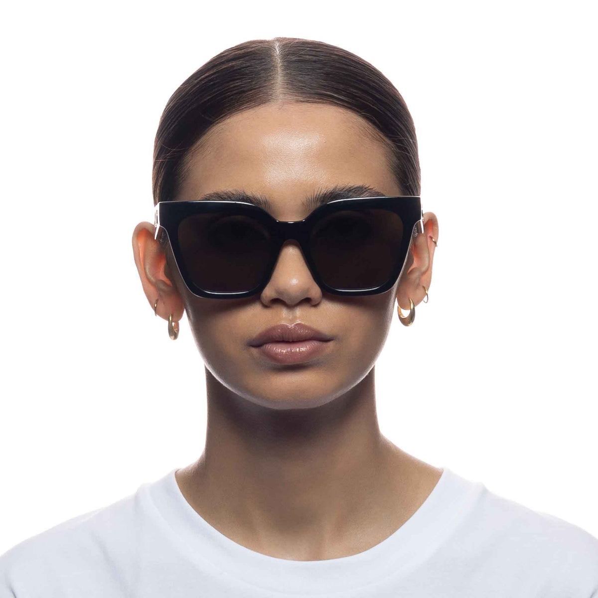 Le Specs Star Glow – Noir – verres kaki – portées