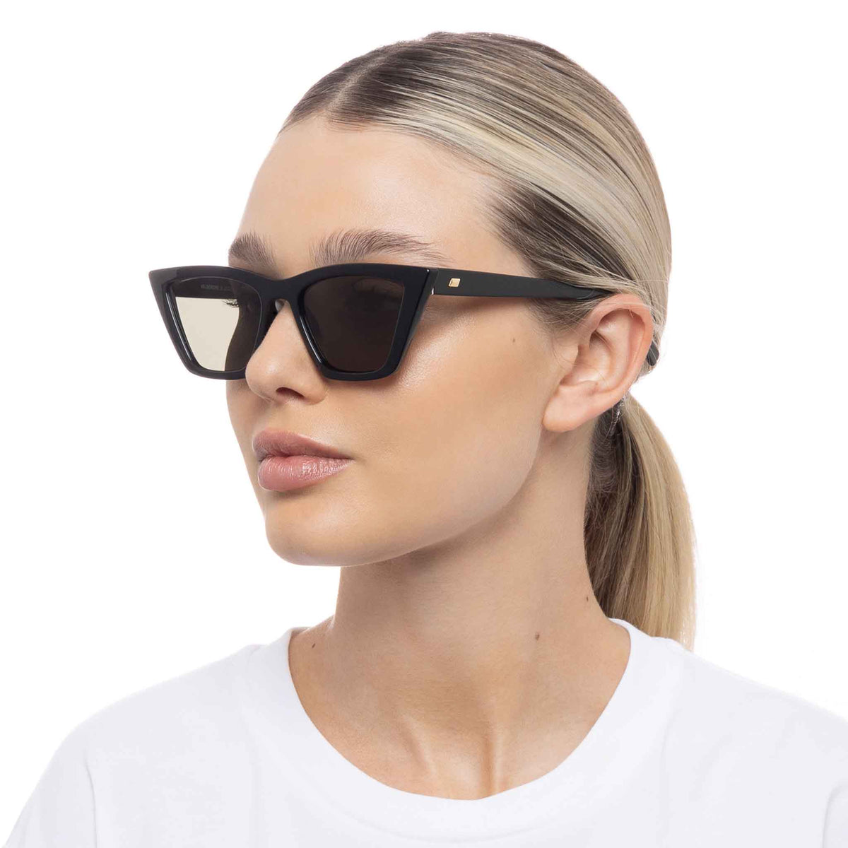 Le Specs Velodrome – Noir – verres noirs – portées