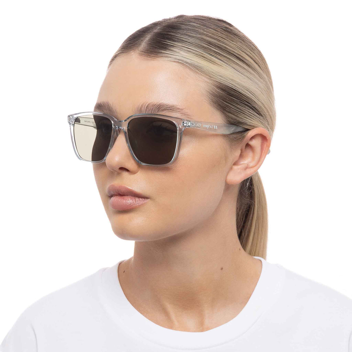 Le Specs Fair game – Transparent – verres verts – portées