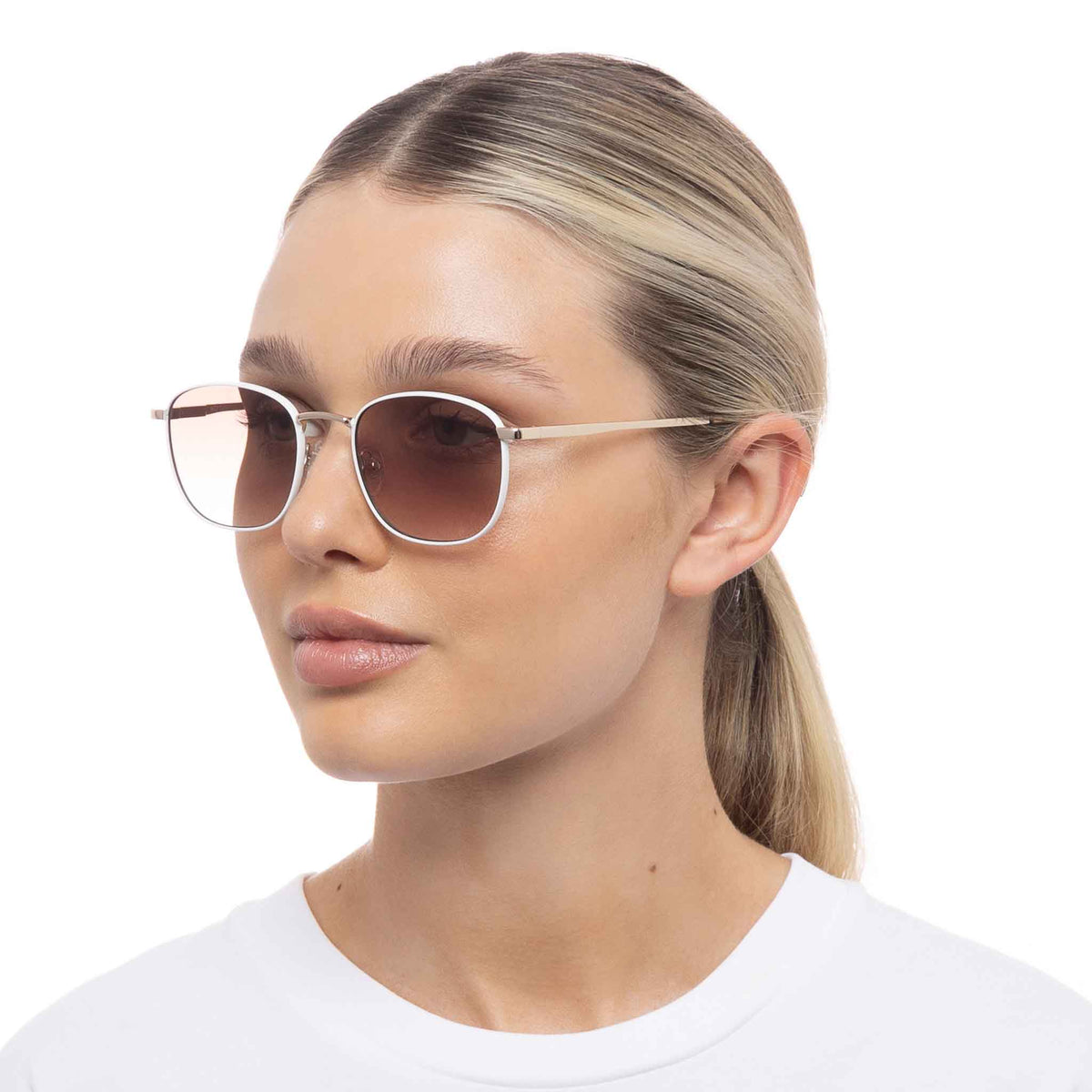 Le Specs Neptune Deux – Argent / Or – verres marron – portées