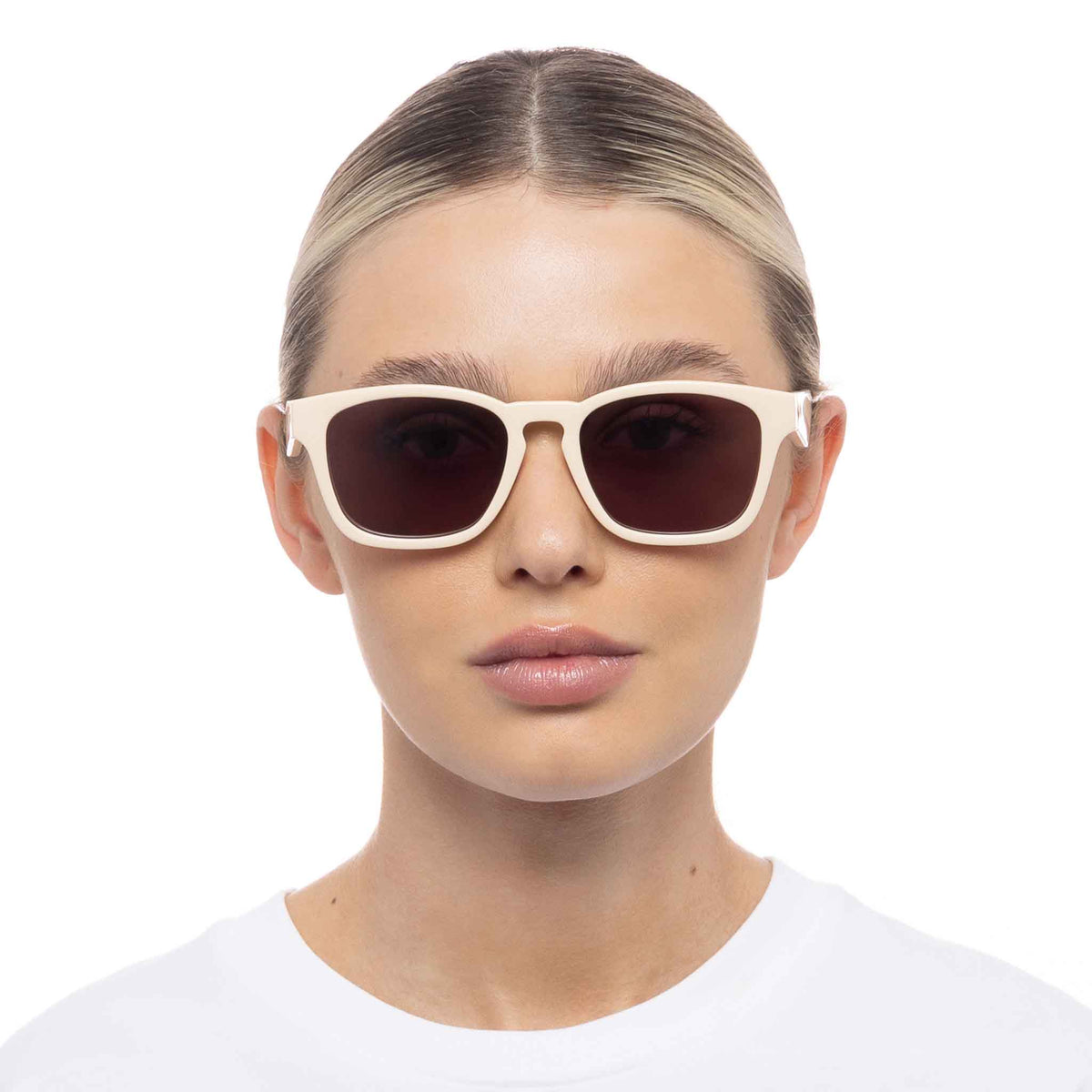 Le Specs Players Playa – Beige – verres mauves – portées