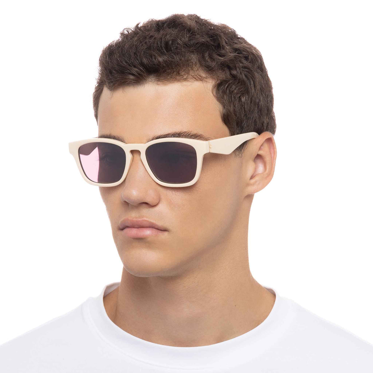 Le Specs Players Playa – Beige – verres mauves – portées