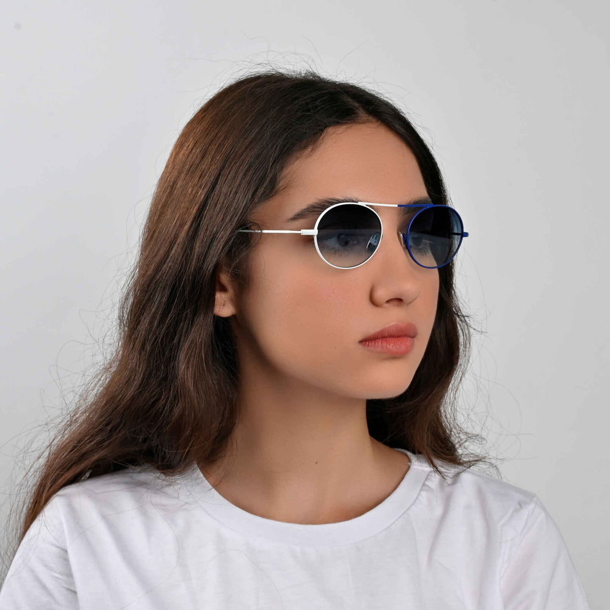 Eyepetizer S. Eularia – Bleu / Blanc – verres bleus – portées