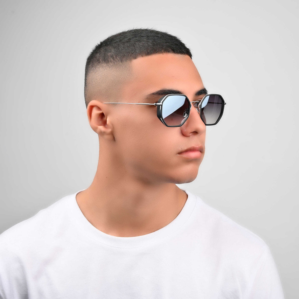 Eyepetizer Tommaso – Noir – verres noirs – portées