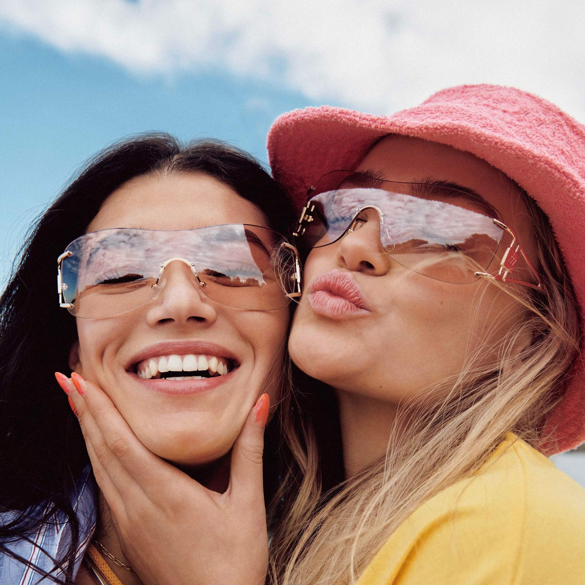 Le Specs Le Fame – Or – verres beiges – portées