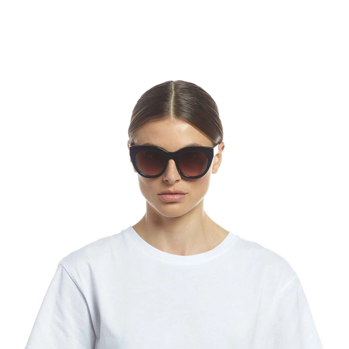 Le Specs Luxe Airy Canary – Bleu – verres marron – portées