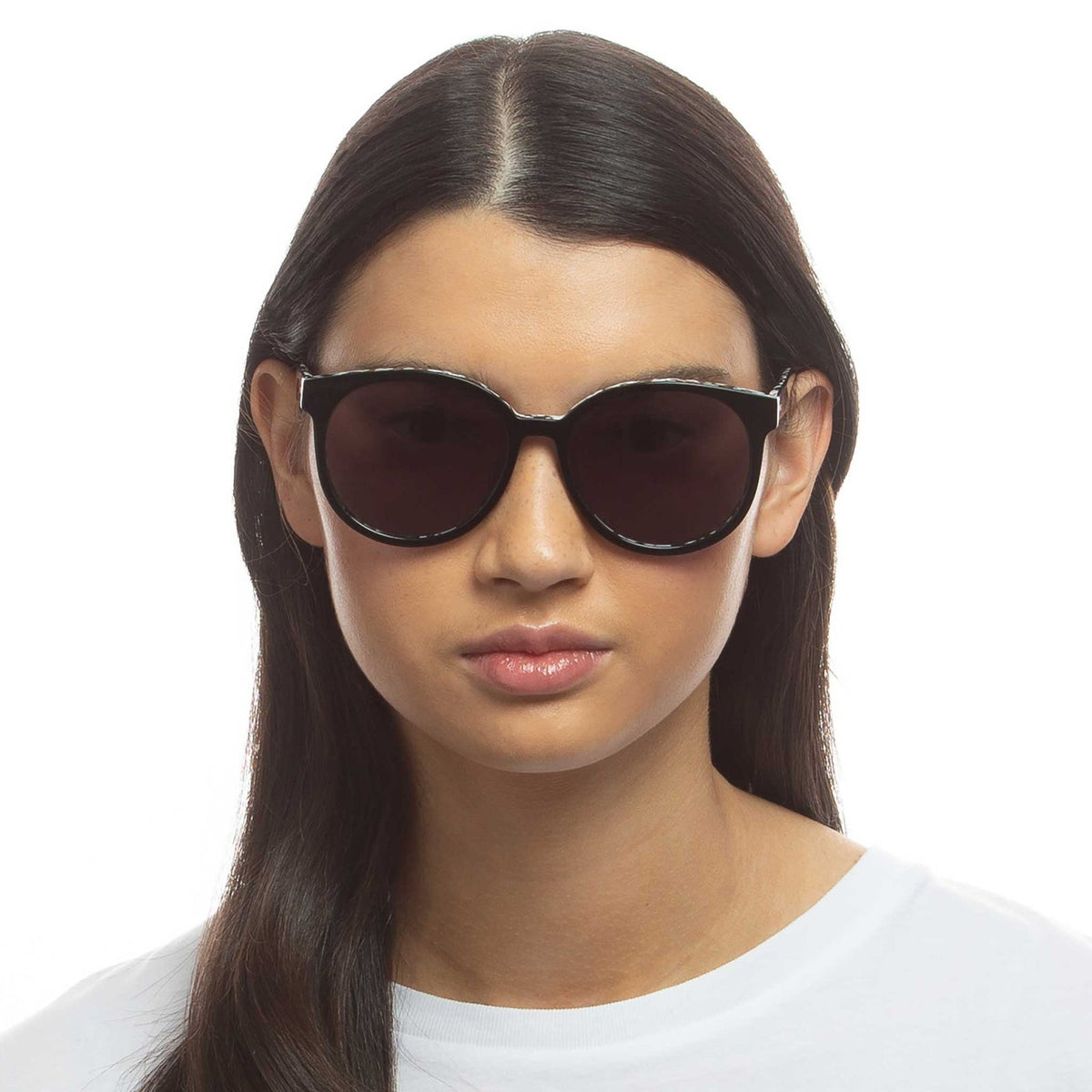 Le Specs Luxe Grande Fiesta – Noir – verres noirs – portées