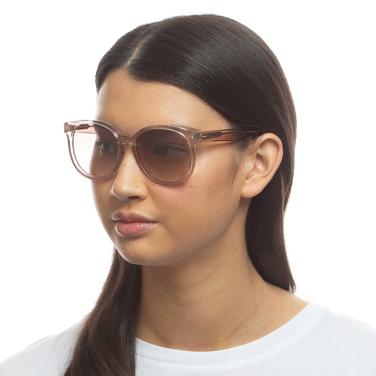 Le Specs Luxe Grande Fiesta – Transparent – verres marron – portées