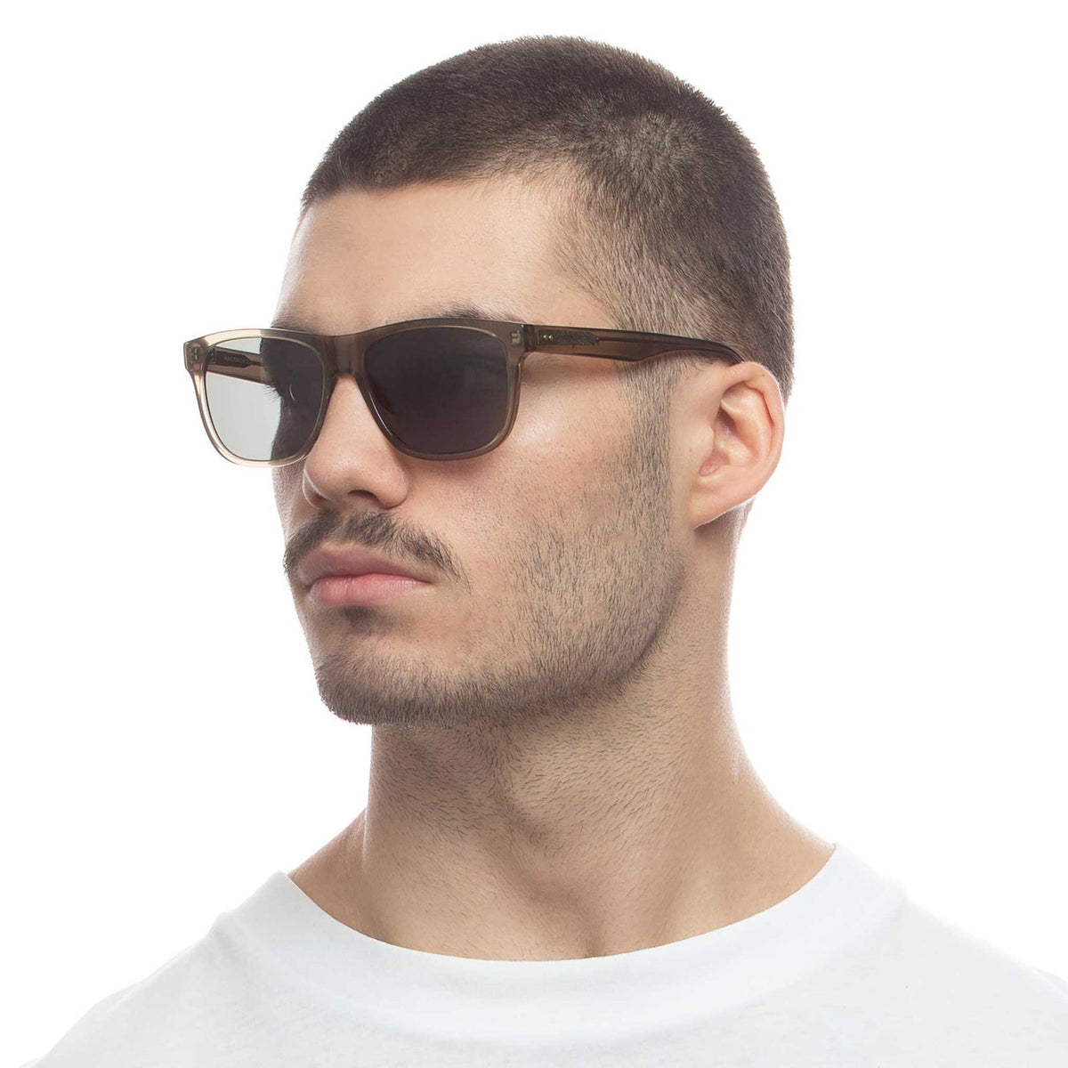 Le Specs Luxe Hacienda – Transparent – verres noirs – portées