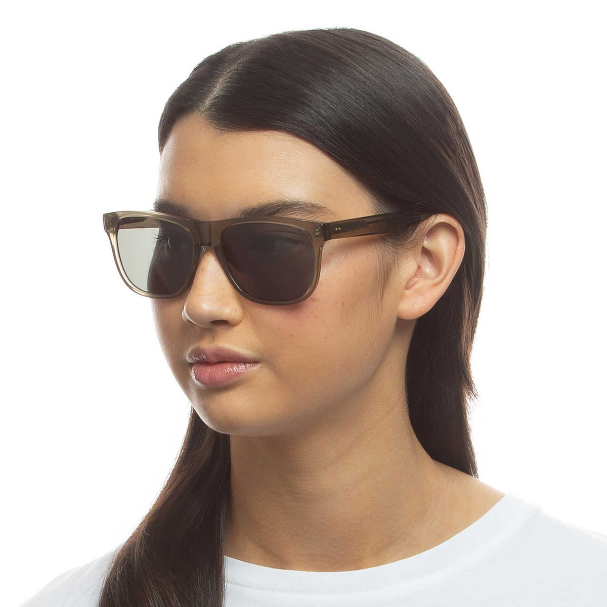 Le Specs Luxe Hacienda – Transparent – verres noirs – portées