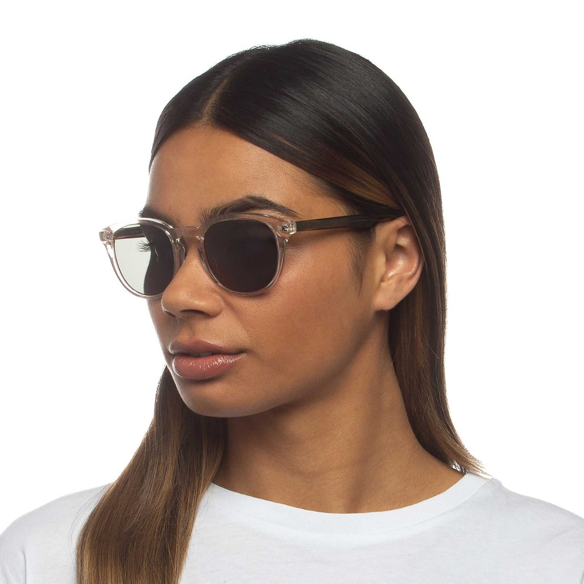 Le Specs Luxe La Play 50 – Transparent – verres verts – portées