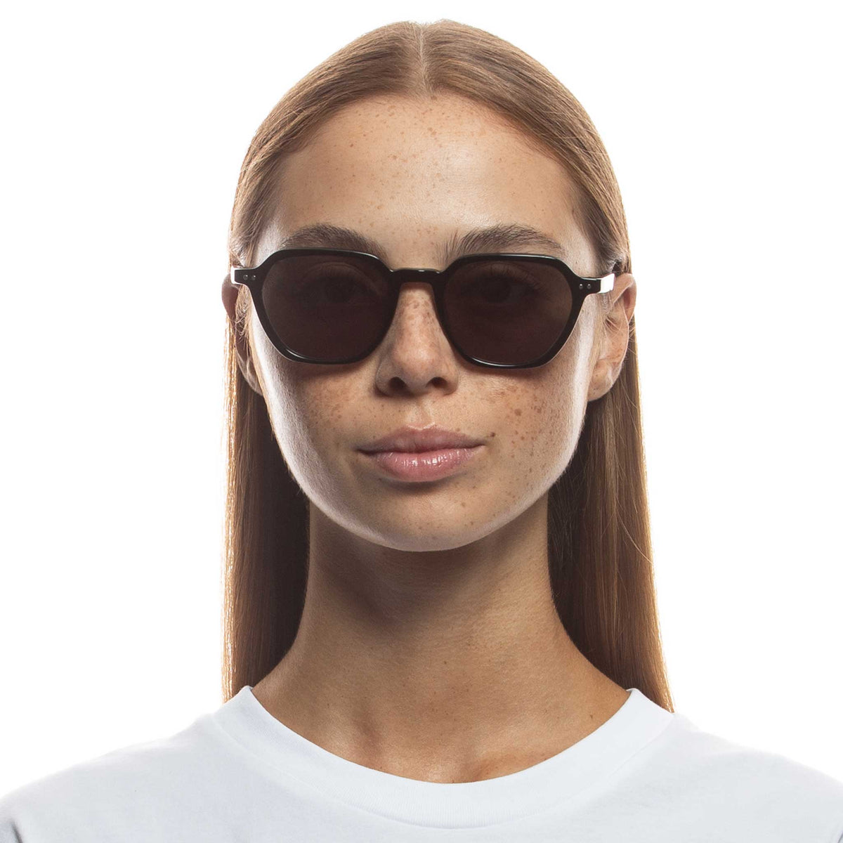 Le Specs Mercury 52 – Noir – verres noirs – portées