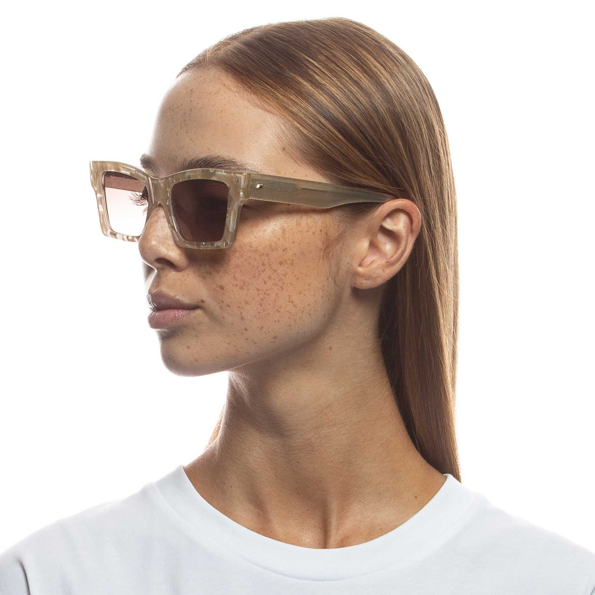 Le Specs Hero Alt Fit – Beige – verres marron – portées