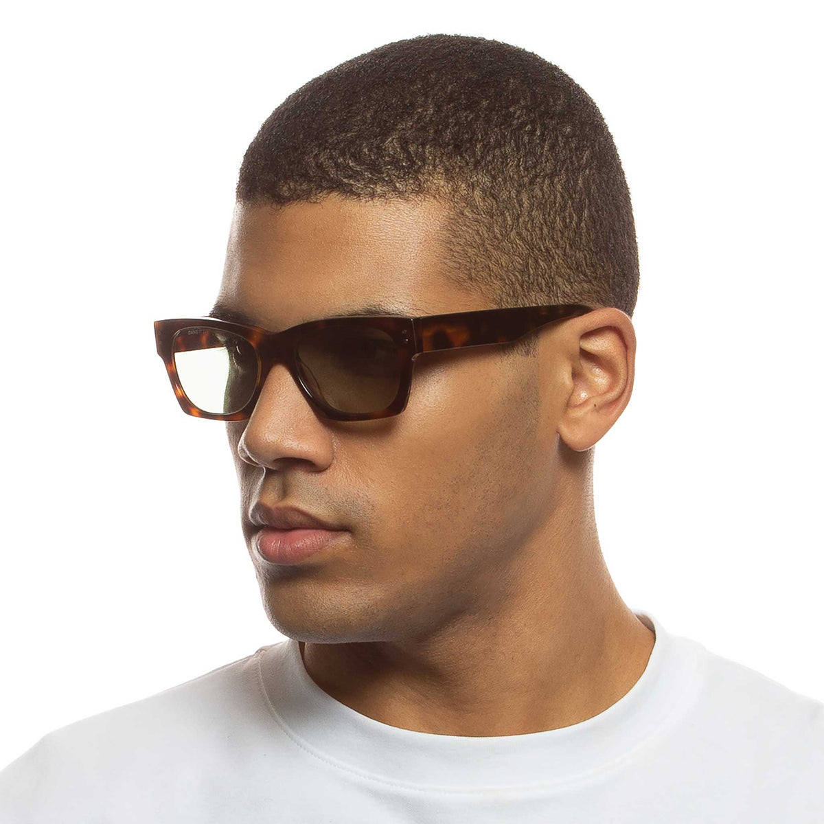 Le Specs Dang It – Écaille – verres verts – portées