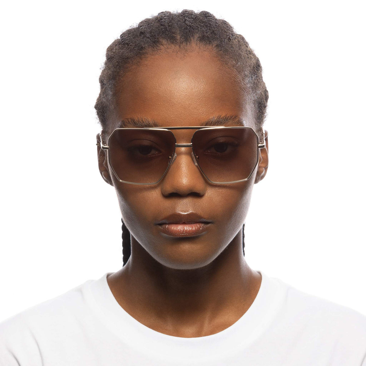 Le Specs Infamous – Or – verres dorés – portées