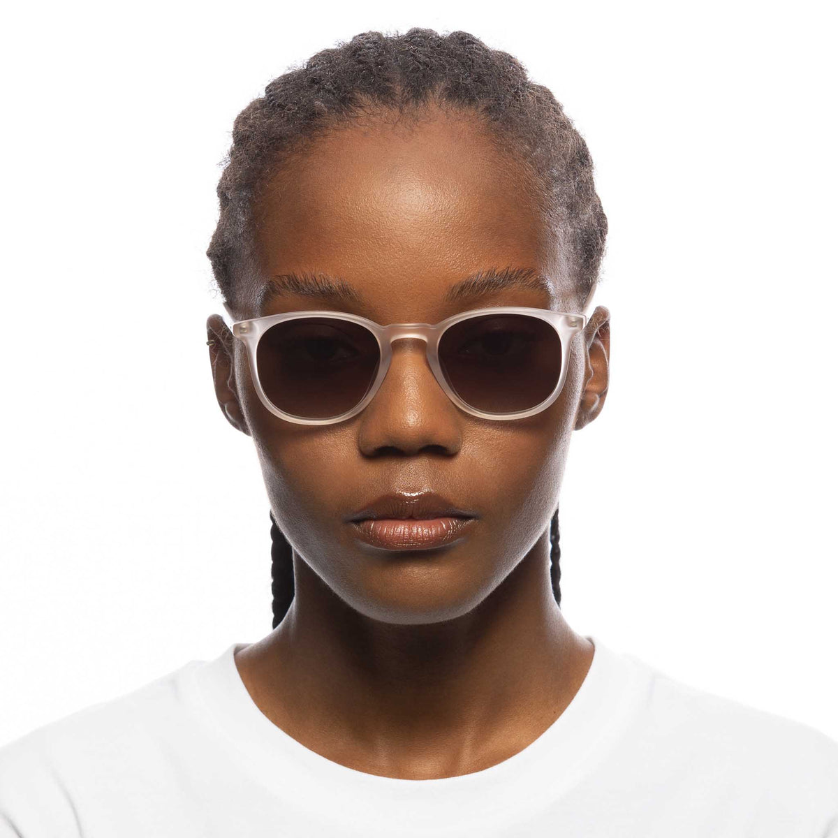 Le Specs Le Sustain Biogen 50 – Beige – verres marron – portées