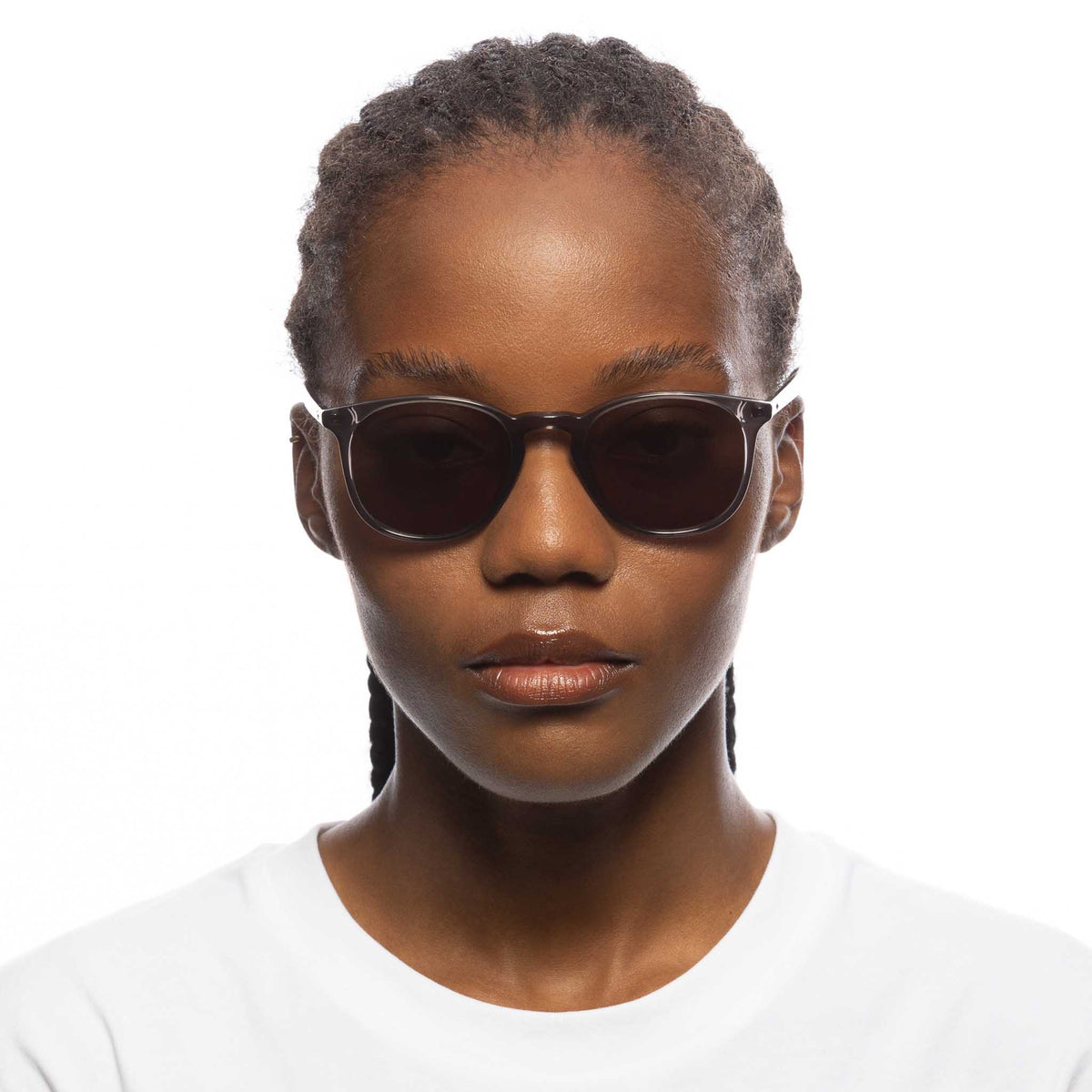 Le Specs Le Sustain Biogen 50 – Gris – verres verts – portées