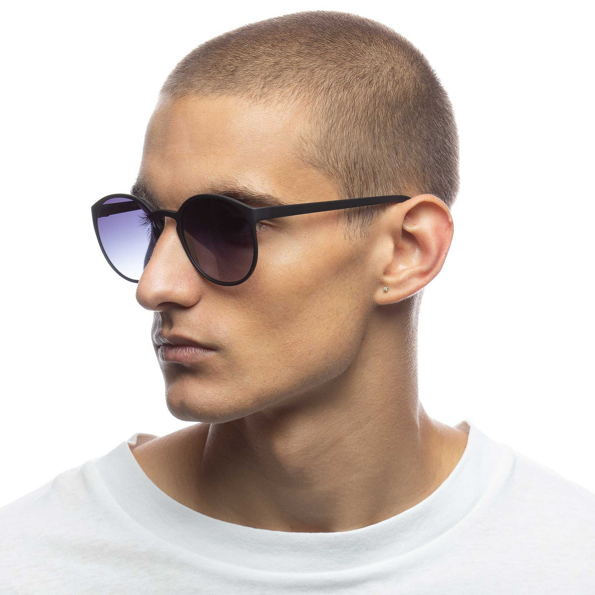 Le Specs, Le Tough Swizzle – Noir mat – verres noirs – portées