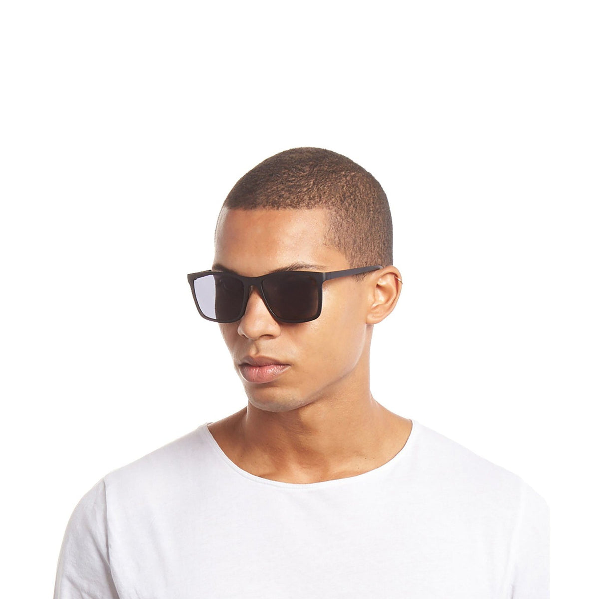 Le Specs Master Tamers – Noir – verres noirs – portées