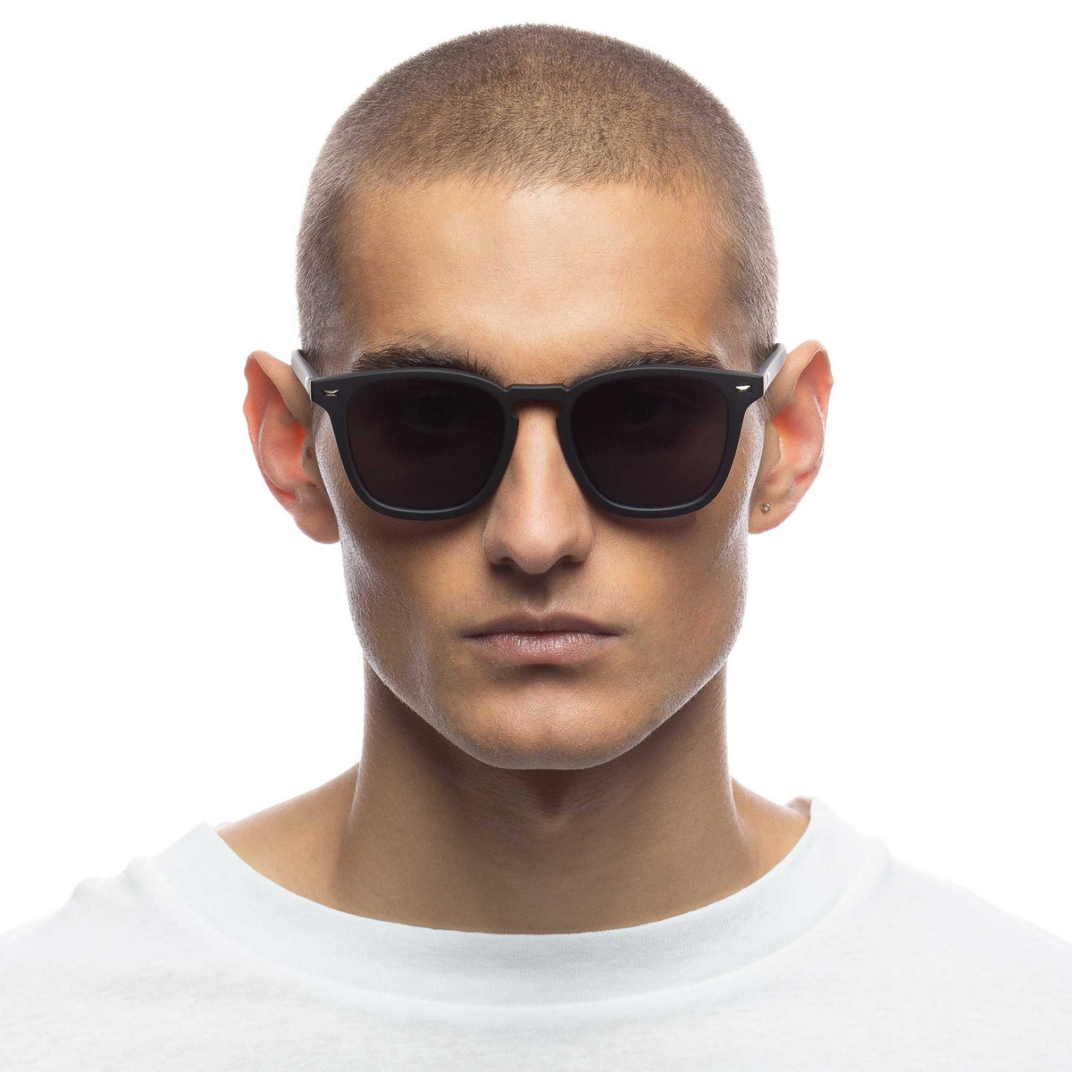 Le Specs No Biggie – Noir – verres noirs – portées
