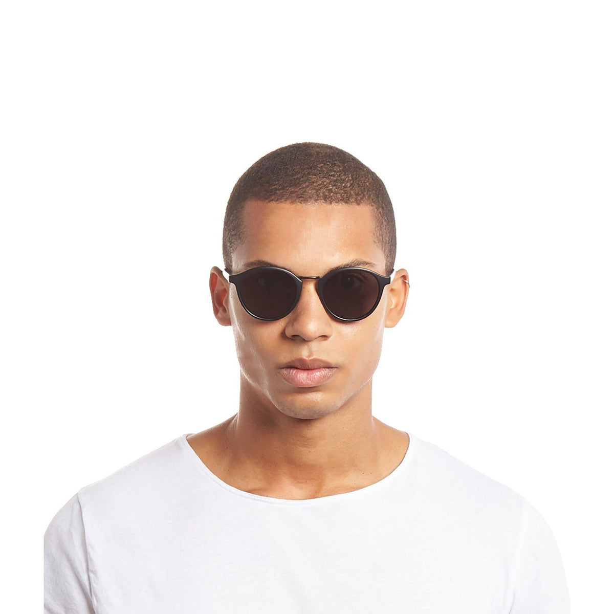 Le Specs Paradox – Noir – verres noirs – portées