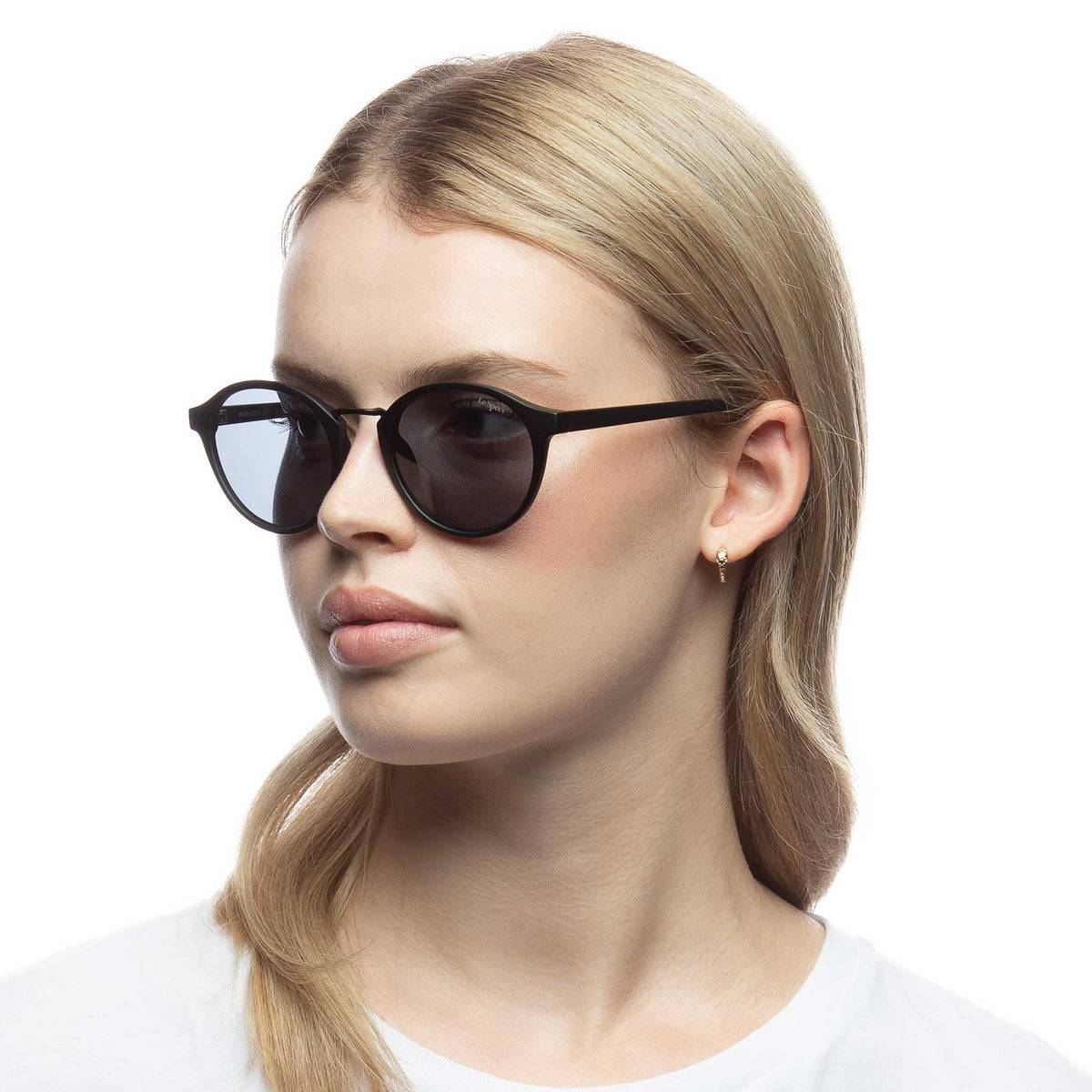 Le Specs Paradox – Noir – verres noirs – portées