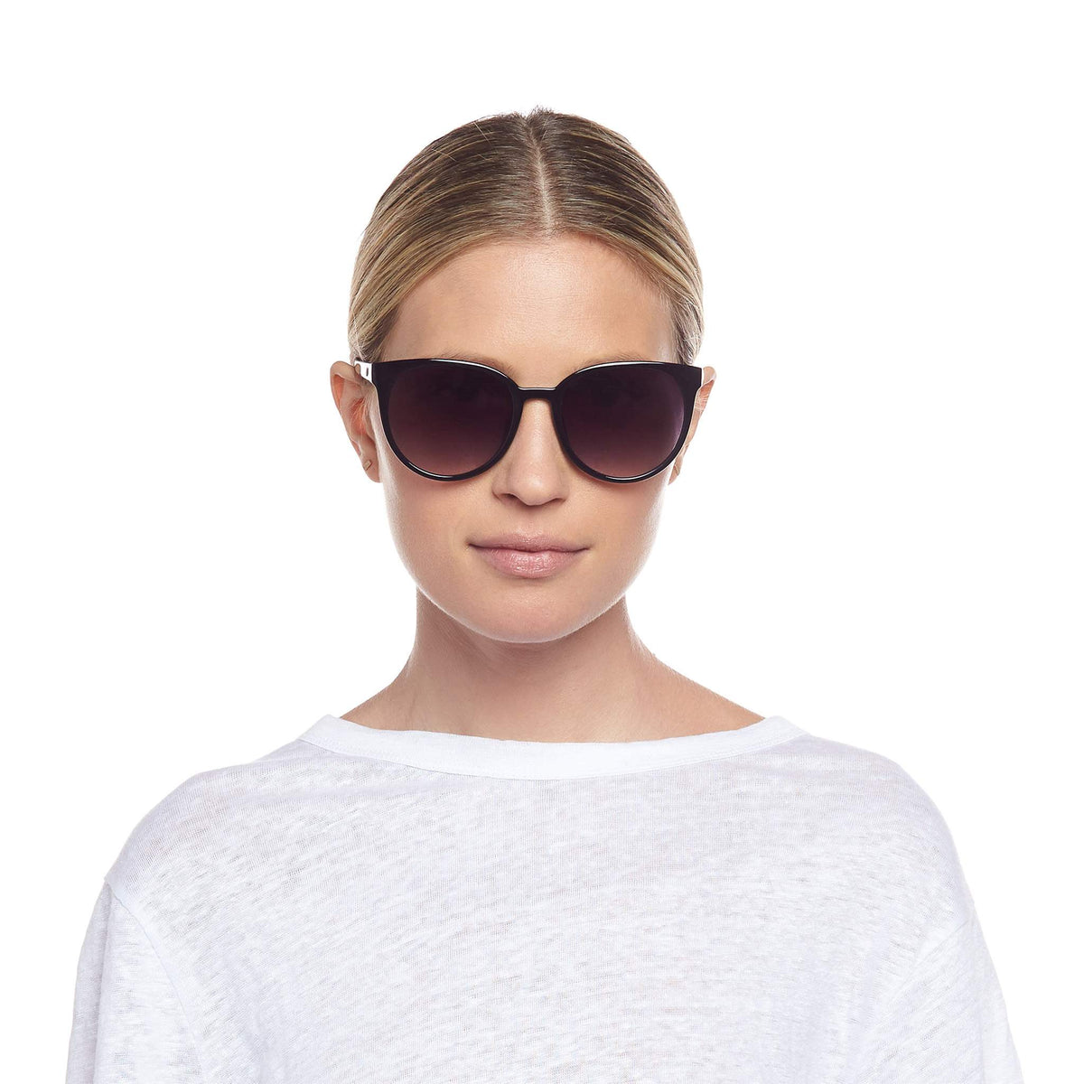 Le Specs Armada – Noir – verres noirs – portées