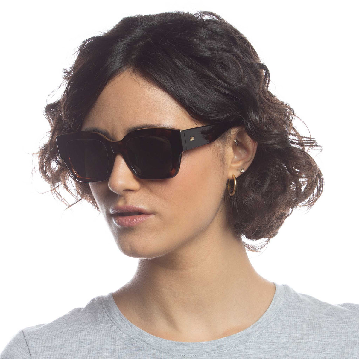 Le Specs Hypnos Alt Fit – Écaille – verres noirs – portées