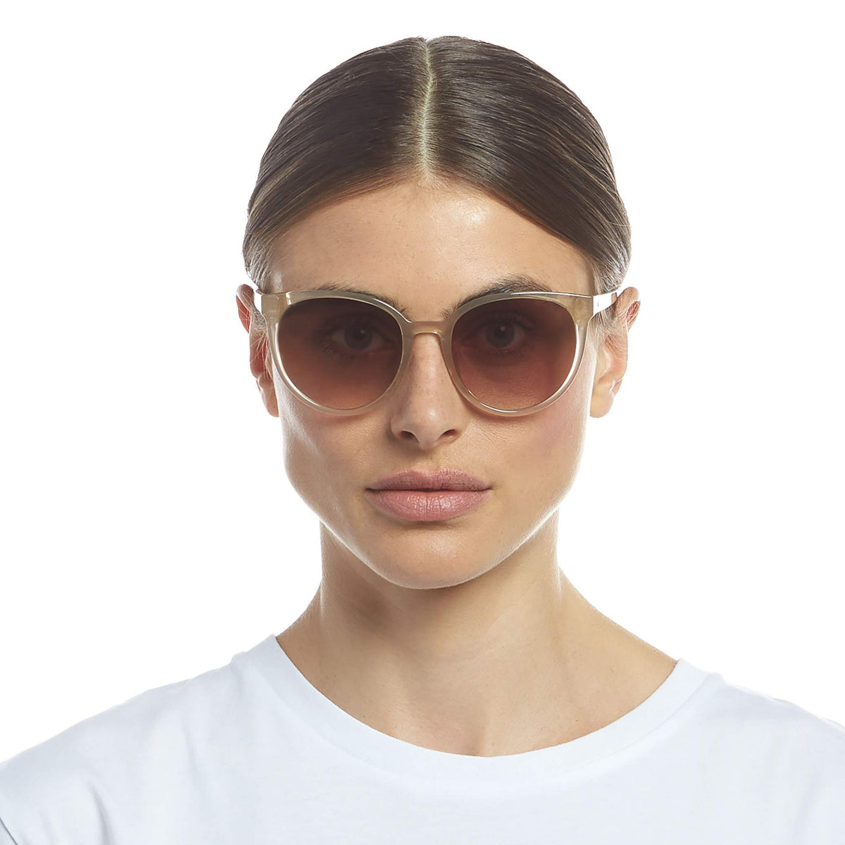 Le Specs Armada – Transparent – verres marron – portées