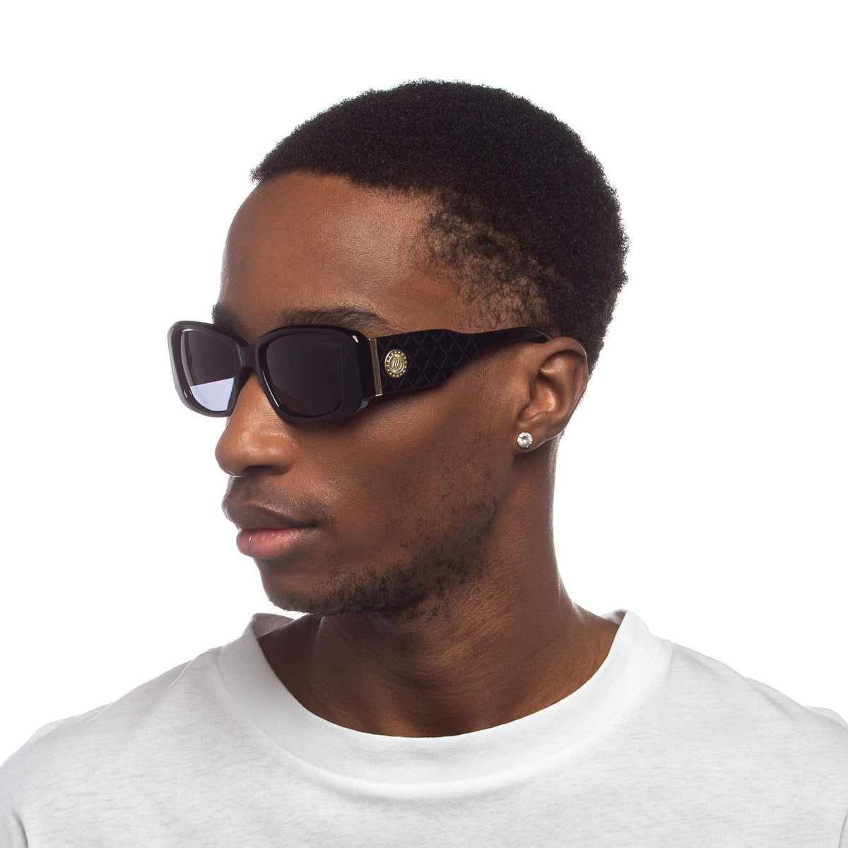 Le Specs Nouveau Riche – Noir – verres noirs – portées