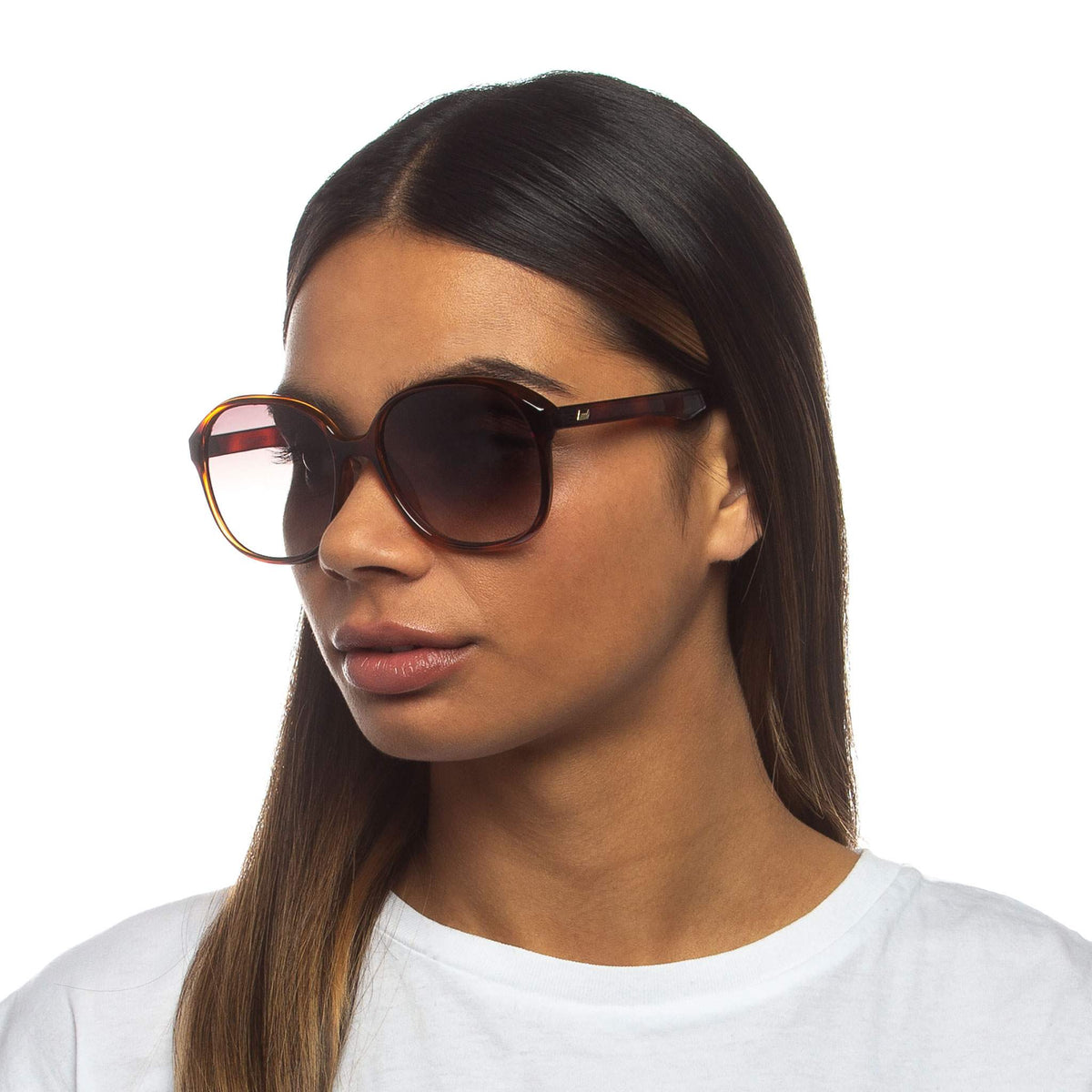 Le Specs Stupid Cupid – Écaille – verres marron – portées