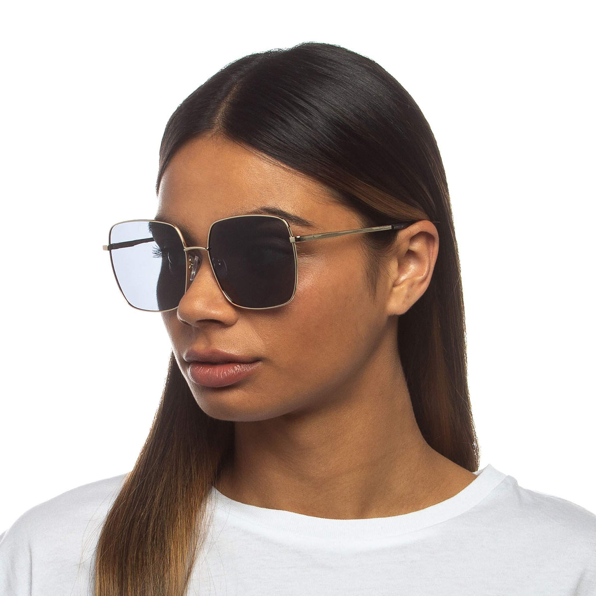 Le Specs The Cherished – Or – verres noirs polarisés – portées