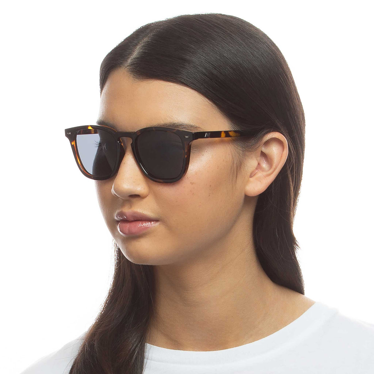 Le Specs No Biggie – Écaille – verres noirs polarisés – portées