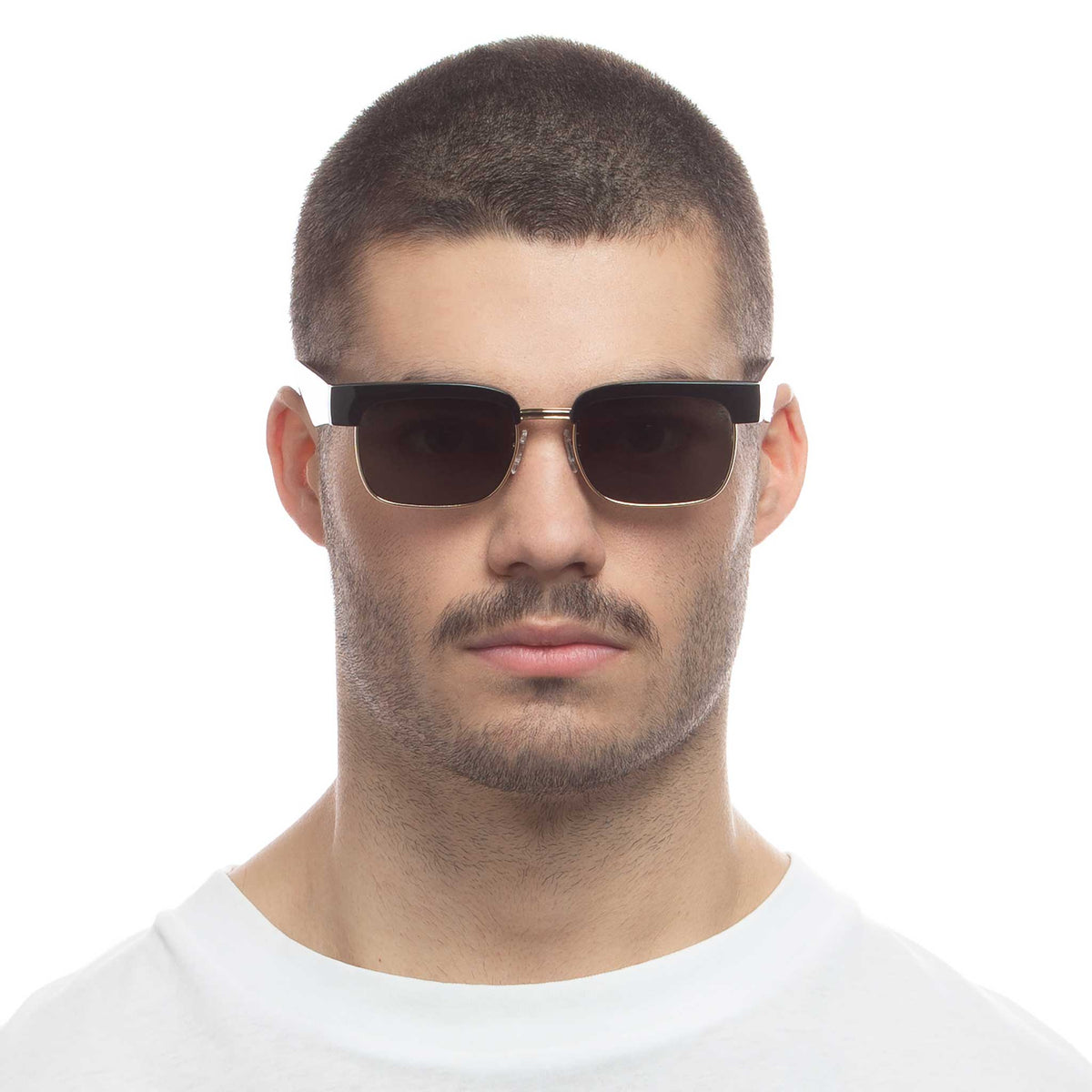 Le Specs River Shallow – Noir – verres noirs – portées
