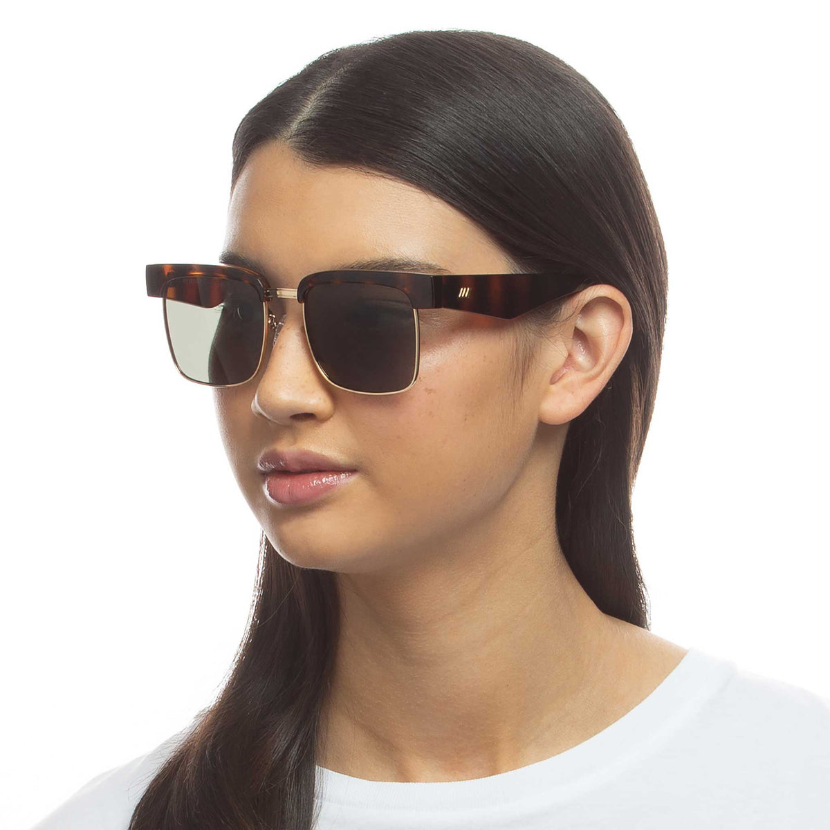 Le Specs River Deep – Écaille – verres noirs – portées