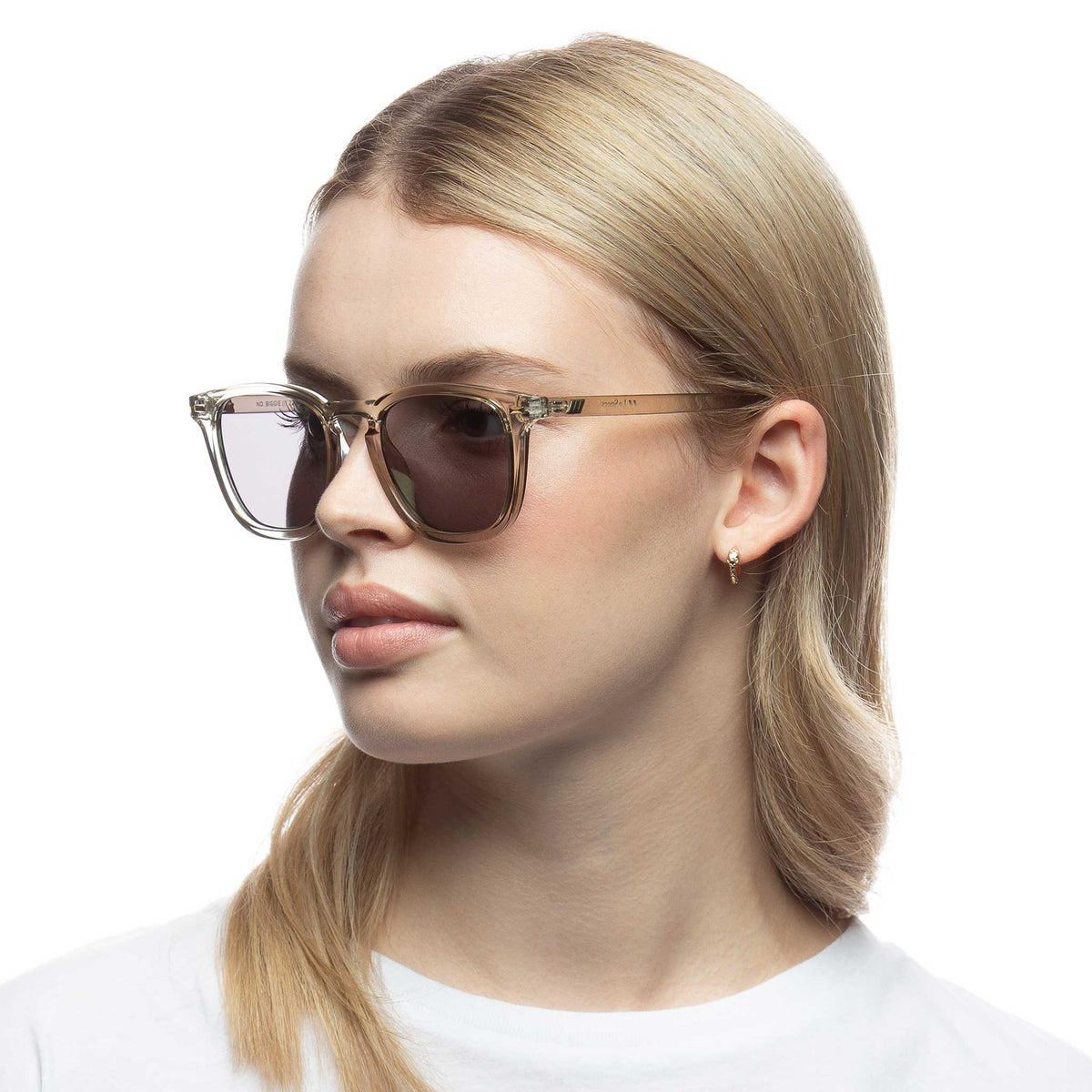 Le Specs No Biggie – Transparent vert – verres kaki miroir – portées