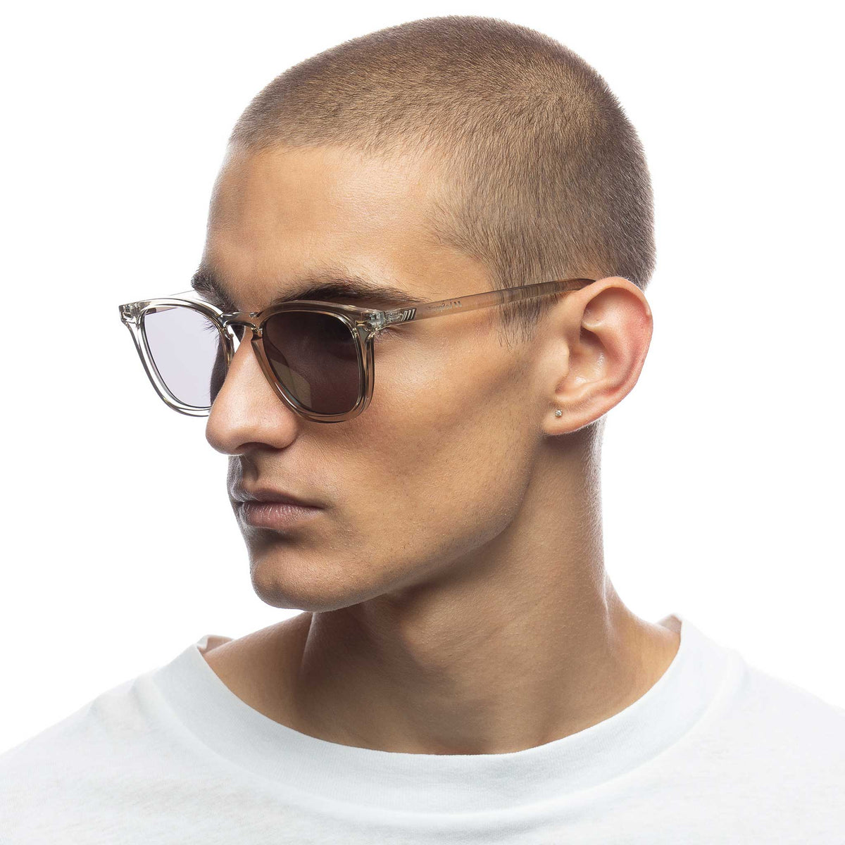 Le Specs No Biggie – Transparent vert – verres kaki miroir – portées