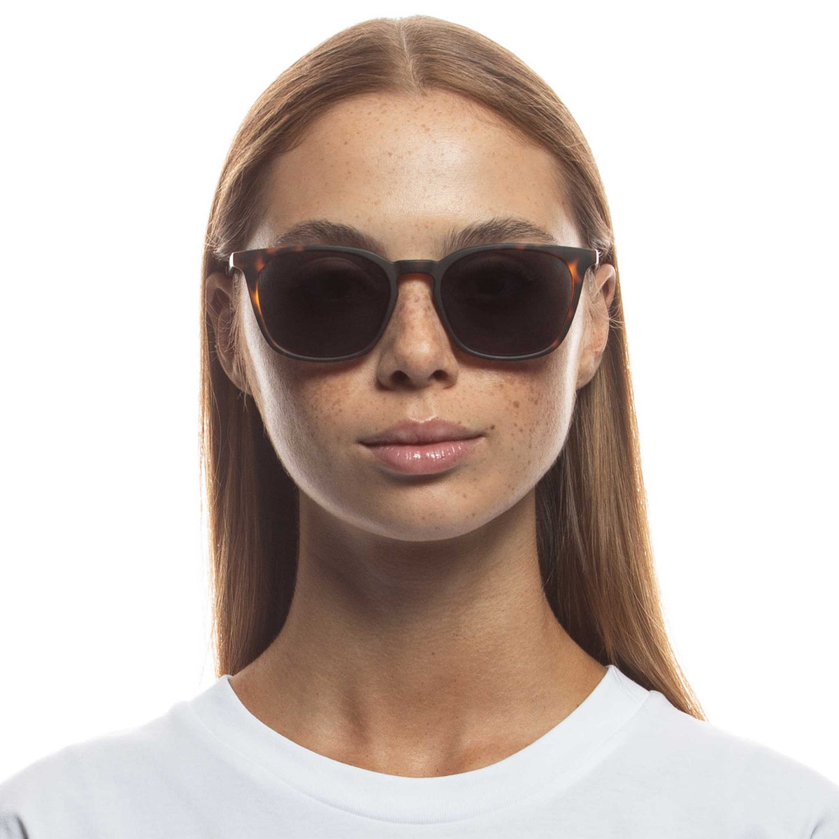 Le Specs Huzzah – Écaille – verres noirs polarisés – portées