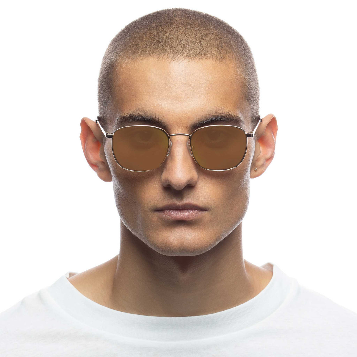 Le Specs Neptune Deux – Argent – verres orange miroir – portées