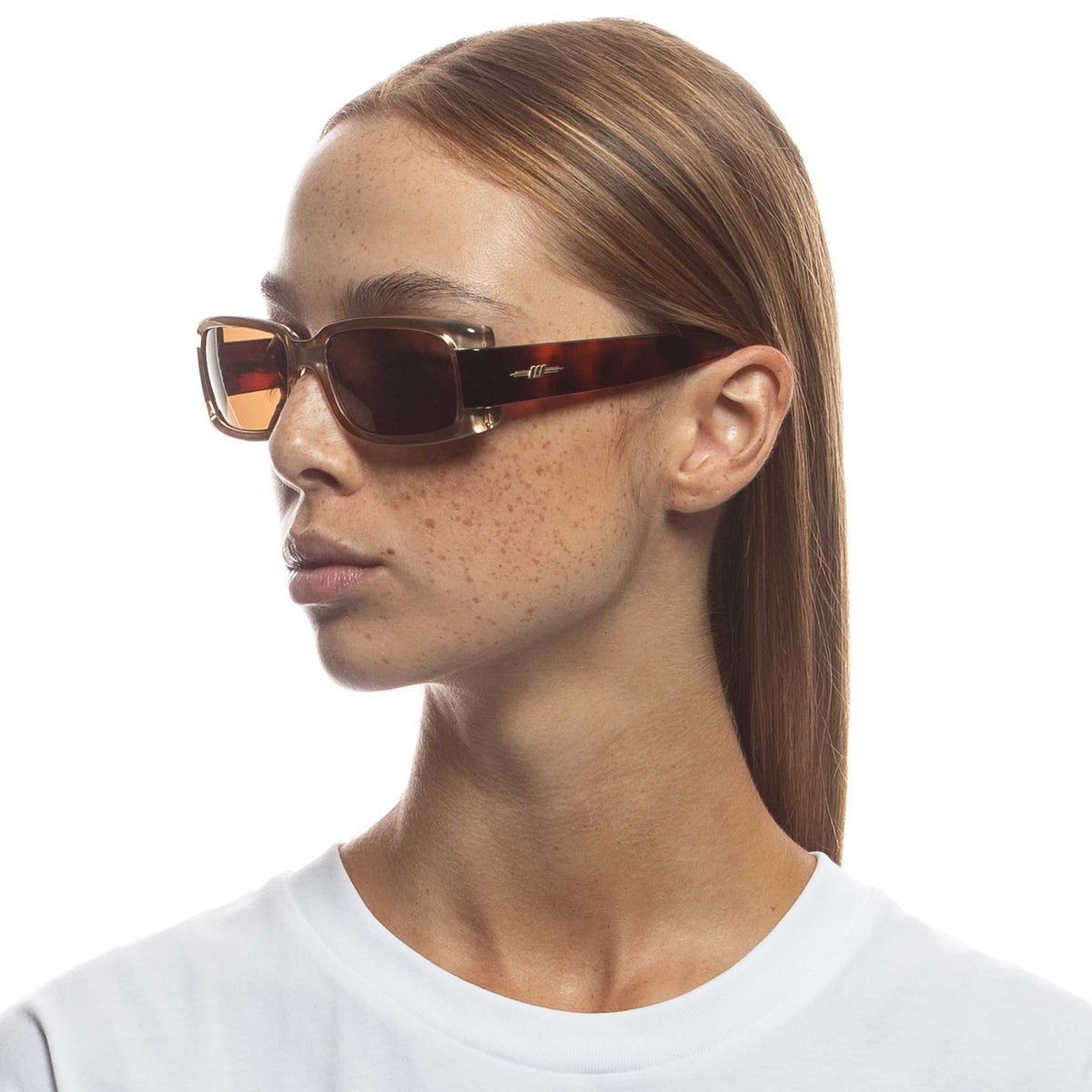 Le Specs So Into You – Écaille – verres marron – portées