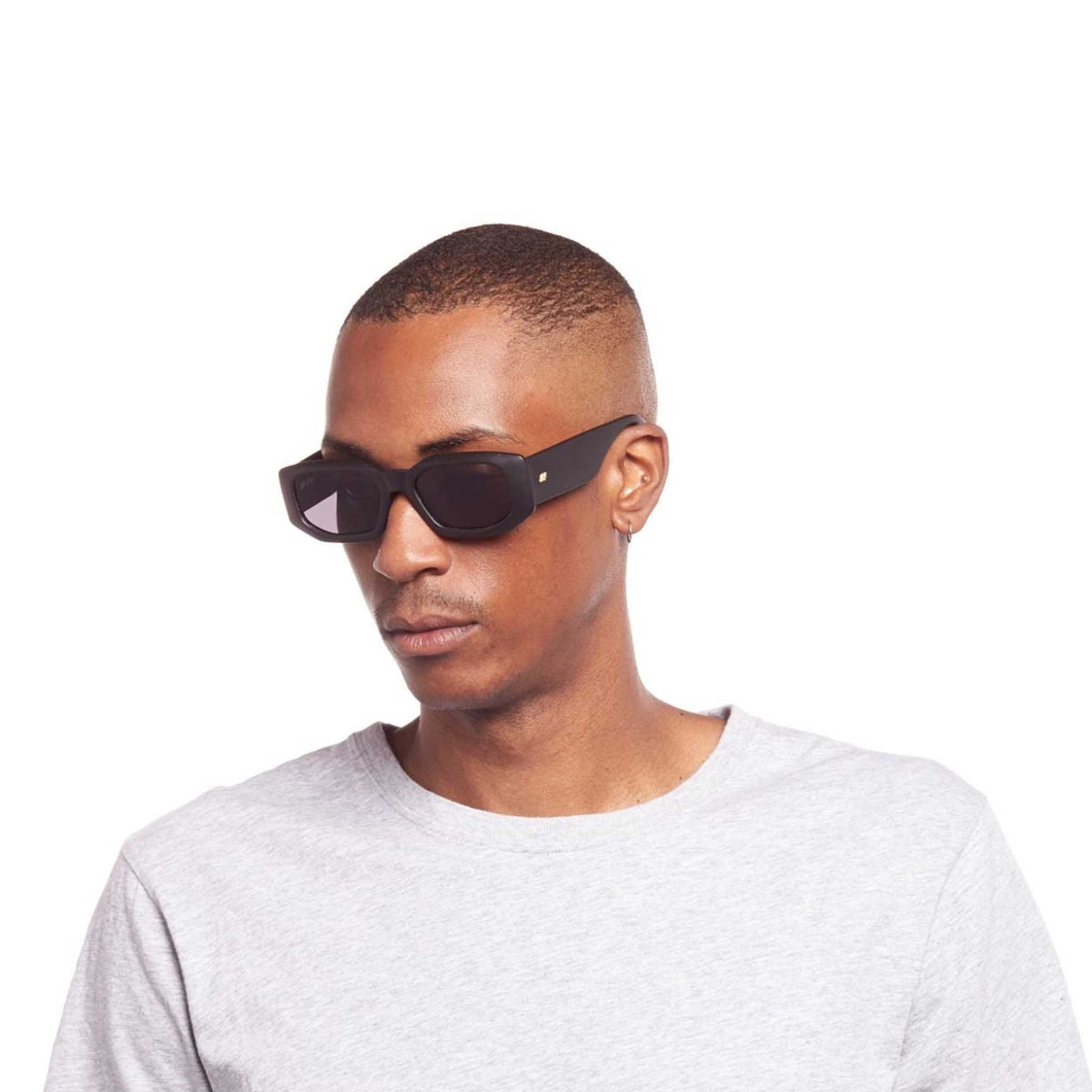 Le Specs Le Sustain Grass Half Full – Noir – verres noirs – portées