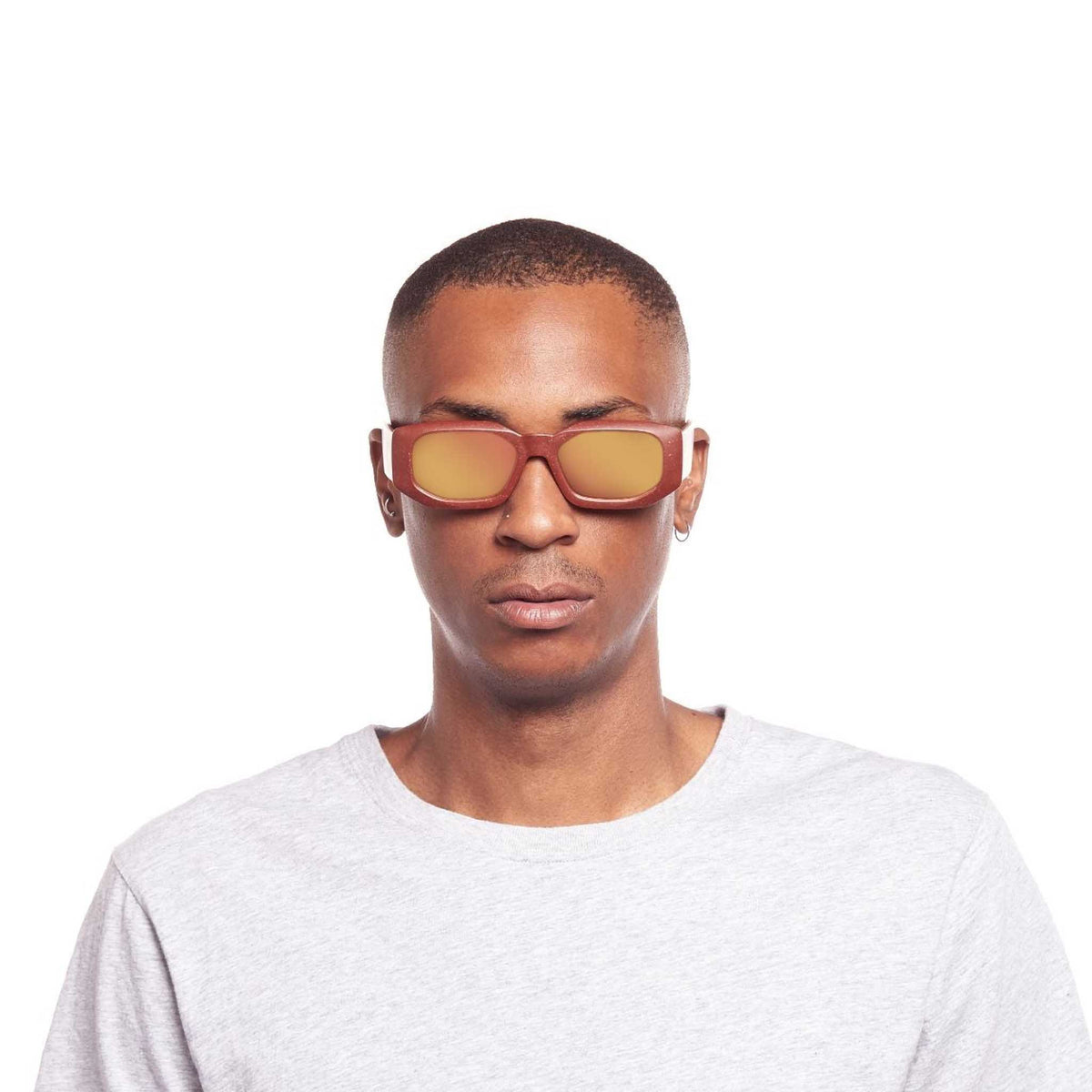 Le Specs Le Sustain Grass Half Full – Marron – verres orange miroir – portées