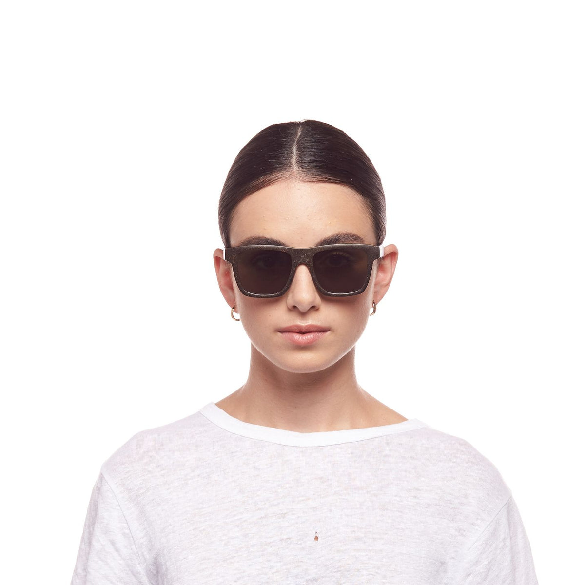 Le Specs Le Sustain Grassy Knoll – Marron – verres verts – portées