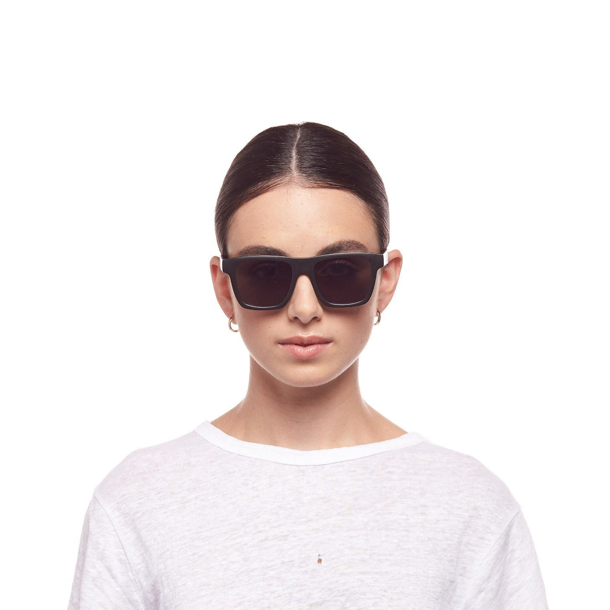 Le Specs Le Sustain Grassy Knoll – Noir – verres noirs – portées