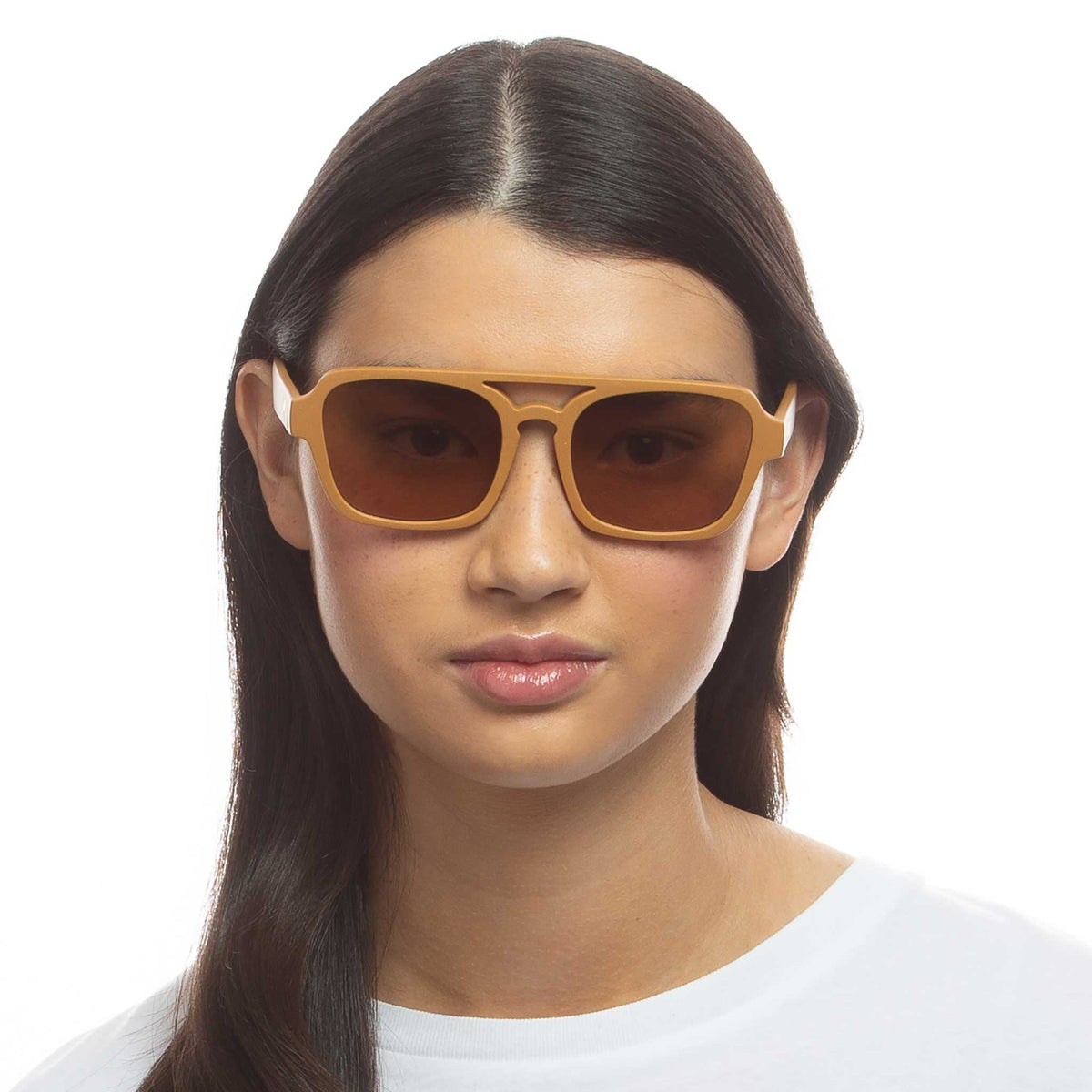 Le Specs Le Sustain Unwritten Straw – Beige – verres marron – portées